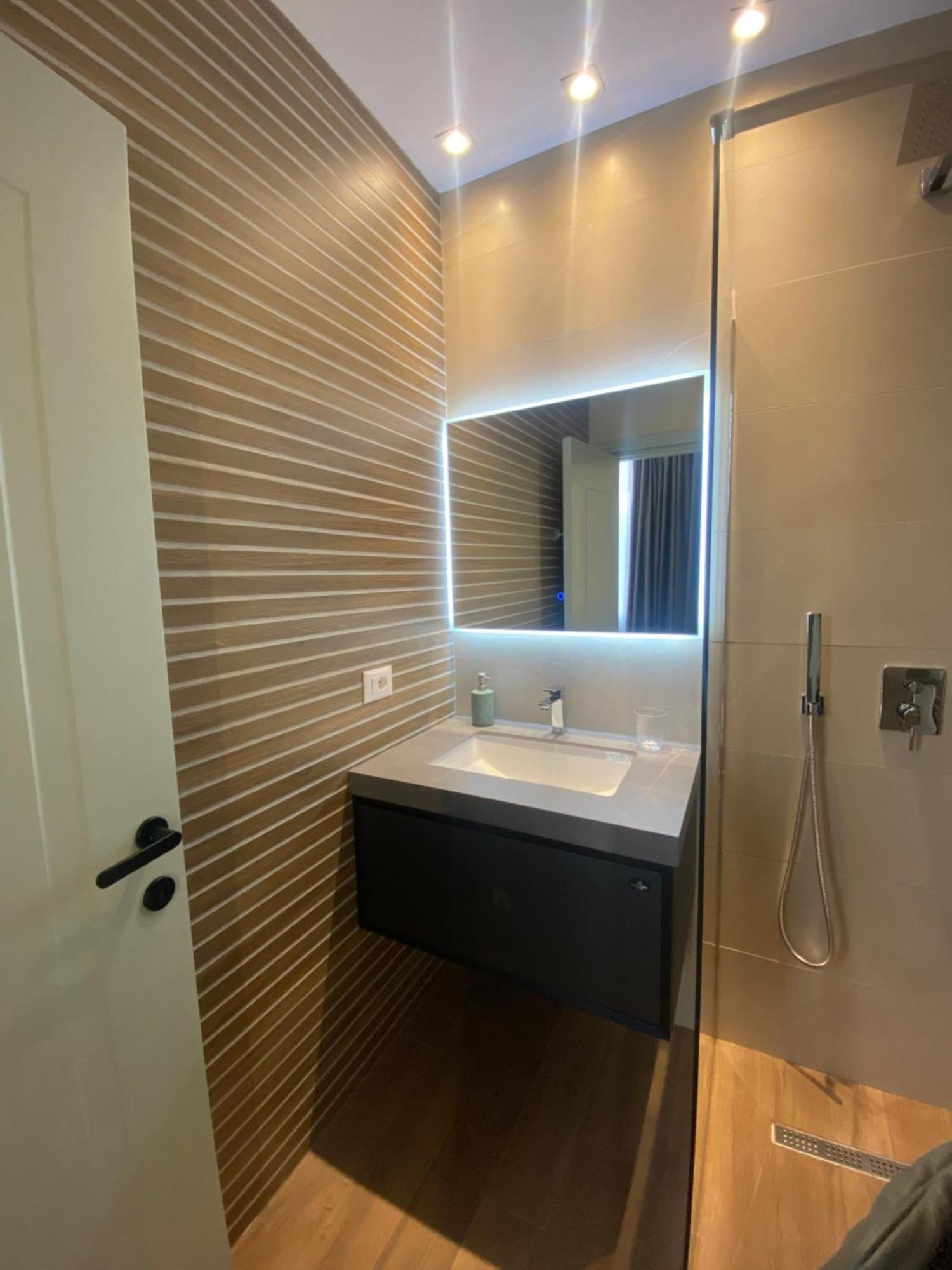 Tirana Central Rooms Exteriör bild