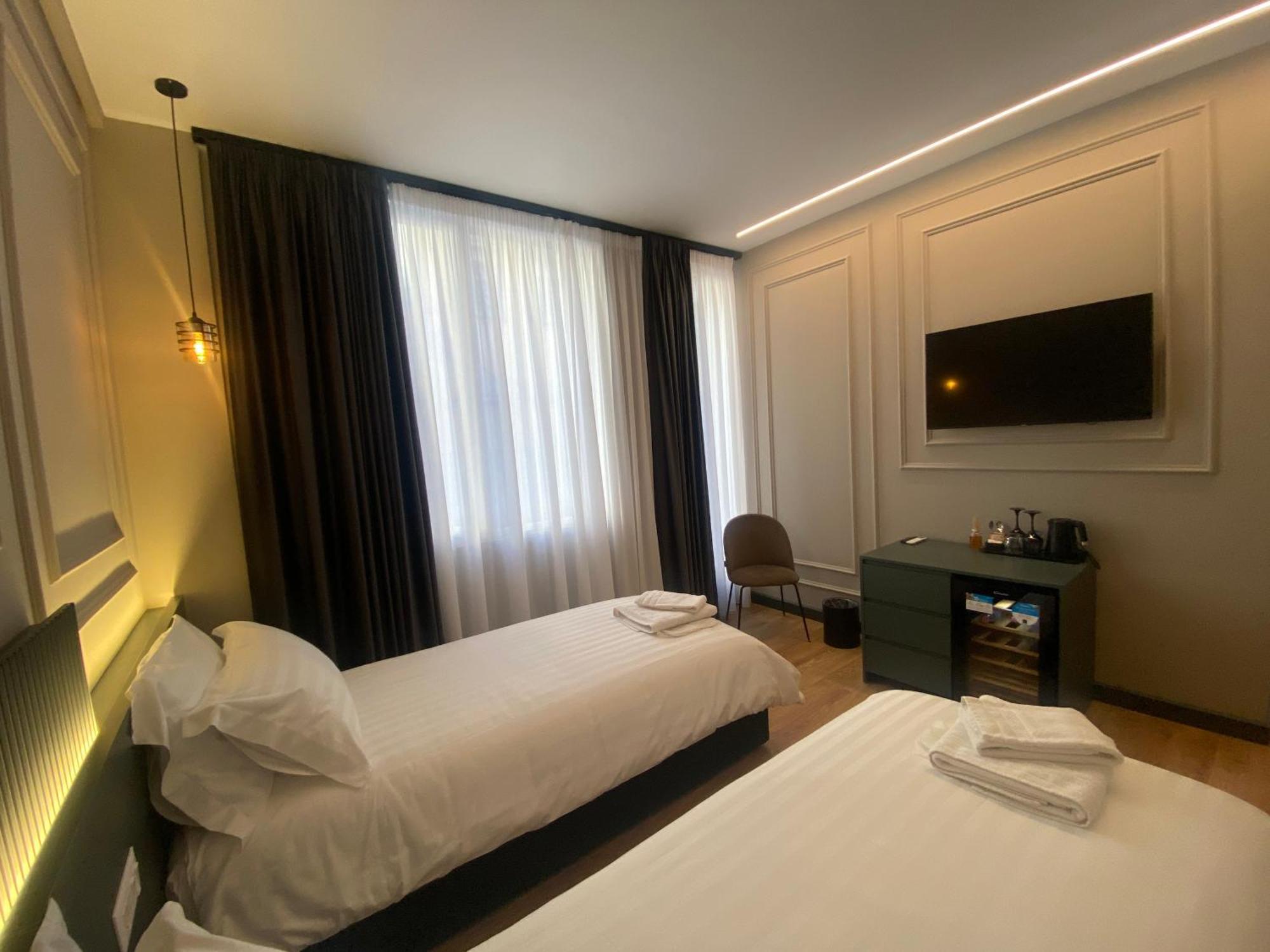 Tirana Central Rooms Exteriör bild