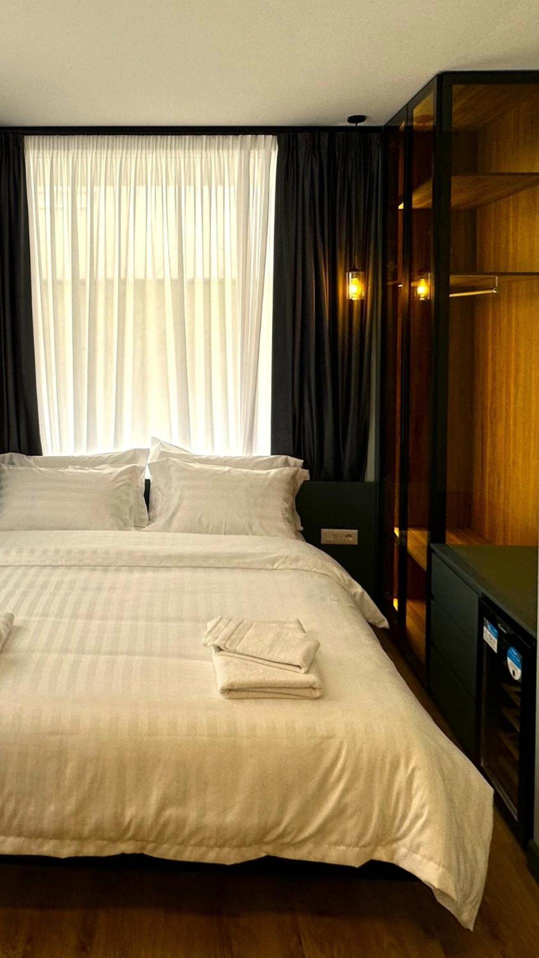 Tirana Central Rooms Exteriör bild