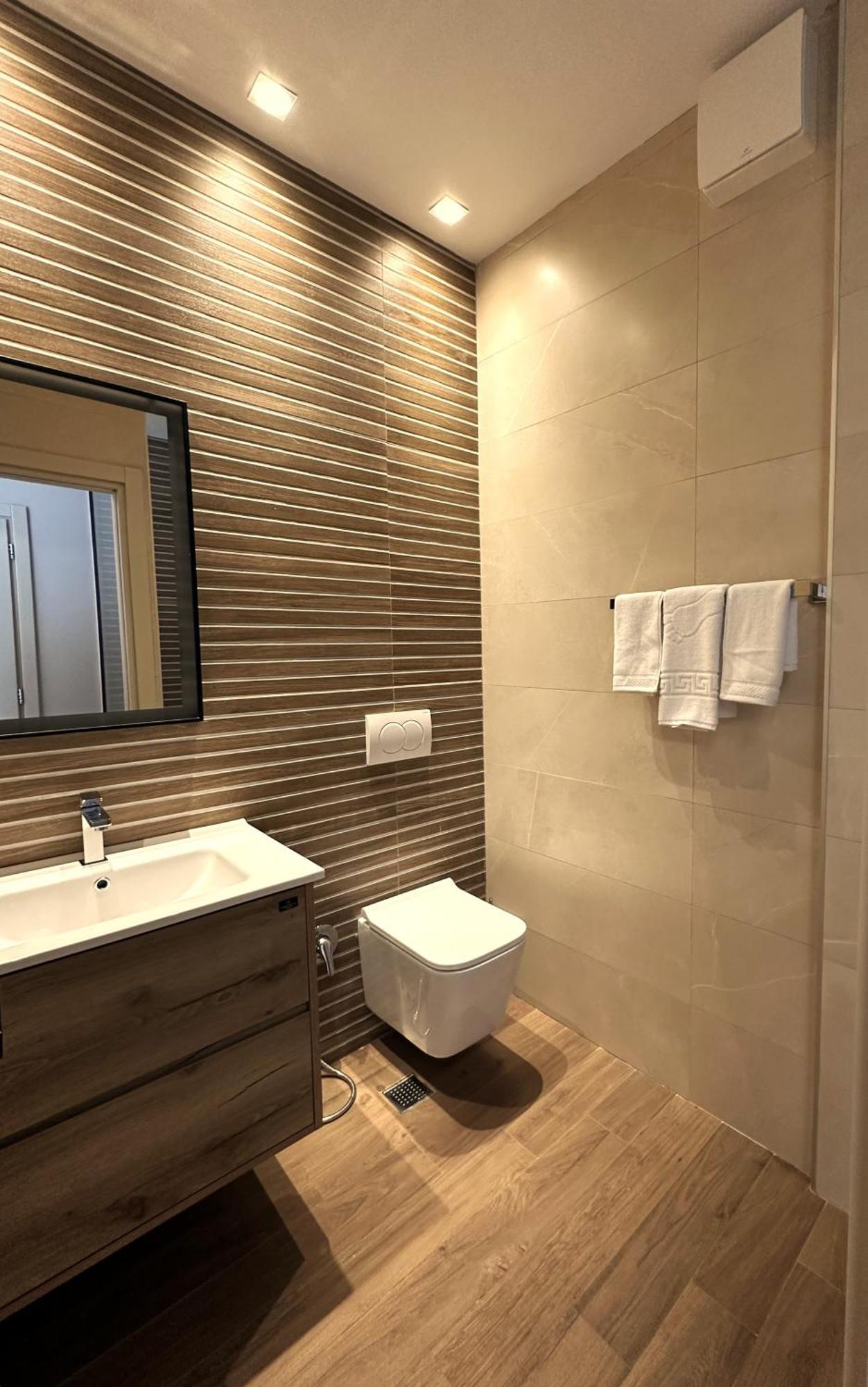 Tirana Central Rooms Exteriör bild