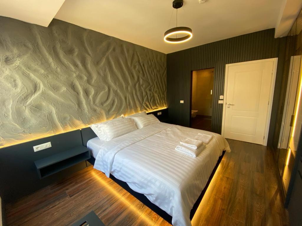 Tirana Central Rooms Exteriör bild